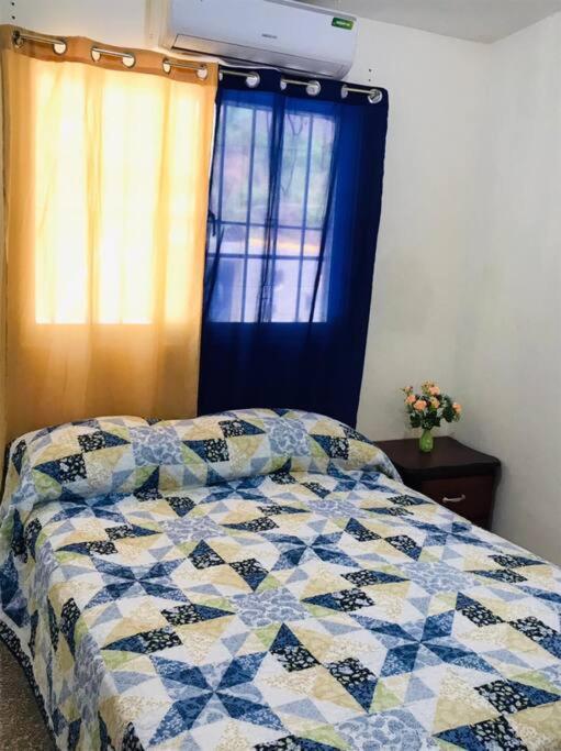 Apto 2Habitaciones Con Aire Y Vista Al Malecon De Samana Экстерьер фото